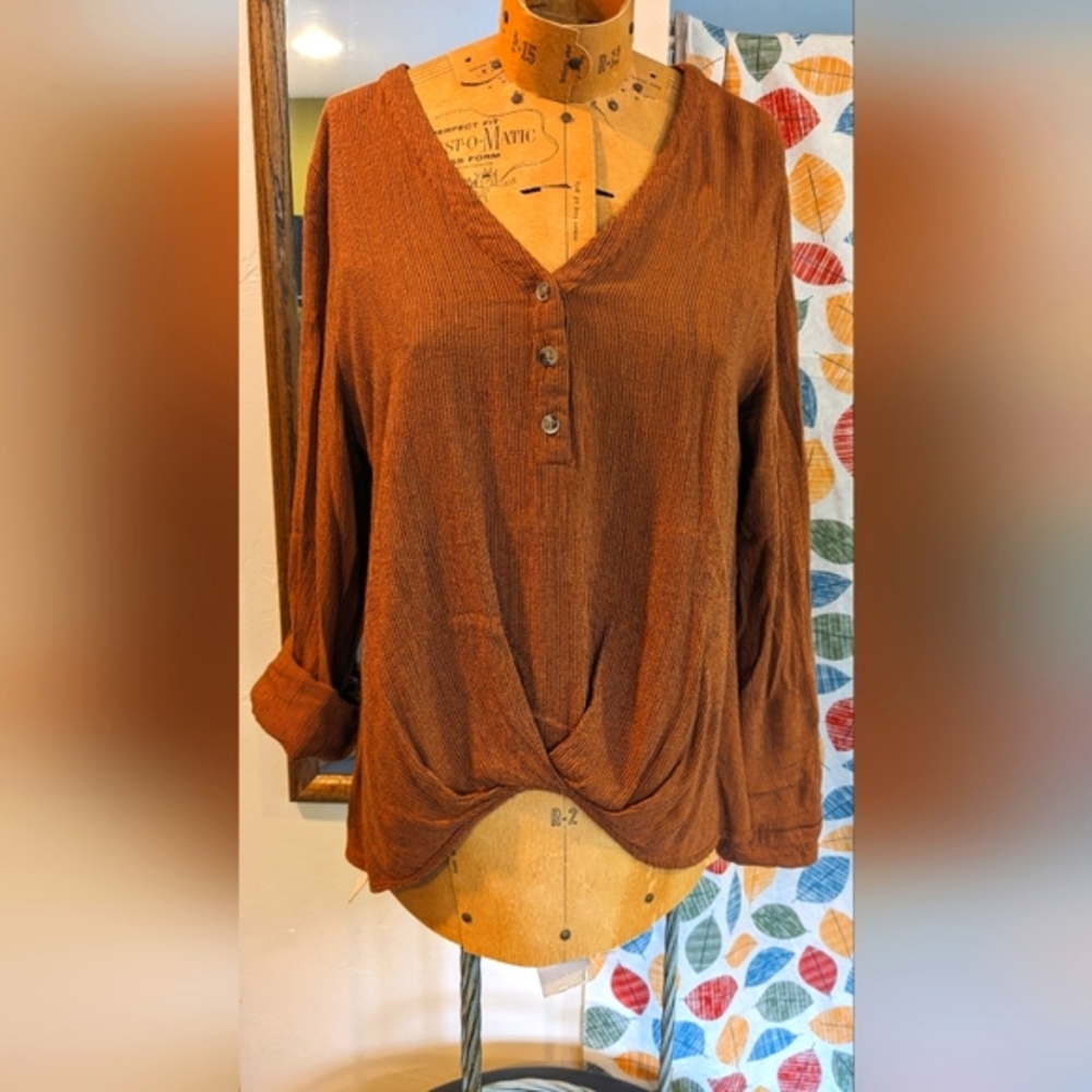 Women's blouse